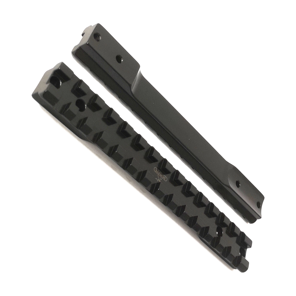 Mossberg Patriot kort verktion Picatinny Skena